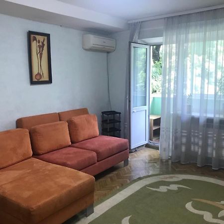 Уютненькая Квартирка Kiev Buitenkant foto