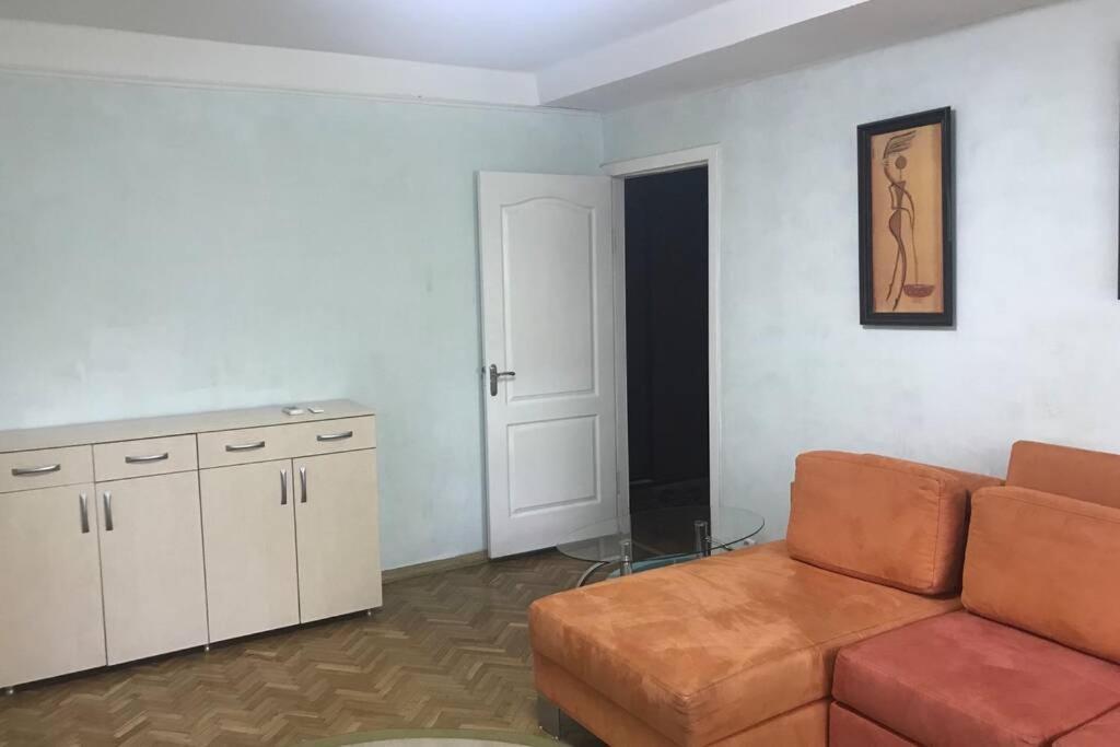 Уютненькая Квартирка Kiev Buitenkant foto